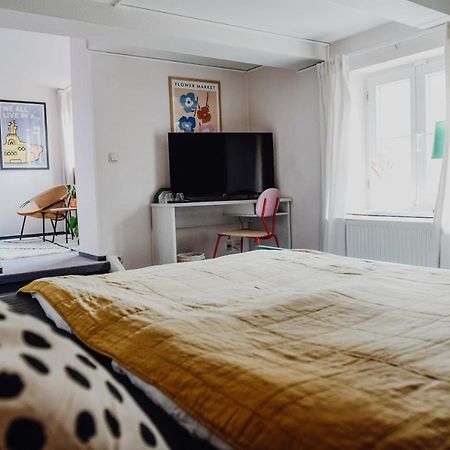 Sleepart Room For 3 Celle Eksteriør billede