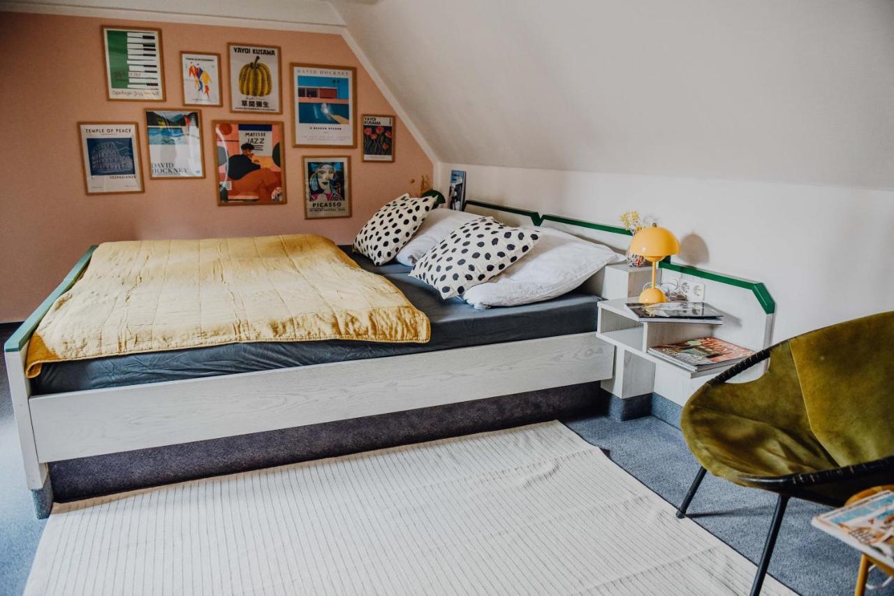 Sleepart Room For 3 Celle Eksteriør billede